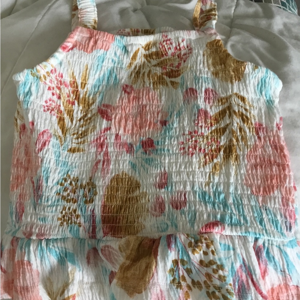 Island Trotters (Aubanerie) Floral peplum tank top